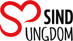 Sind Ungdoms logo med et rødt hjerte og sort tekst.